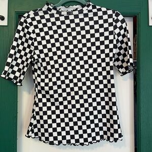 Polagram Black and White Checkered Short Sleeve Top